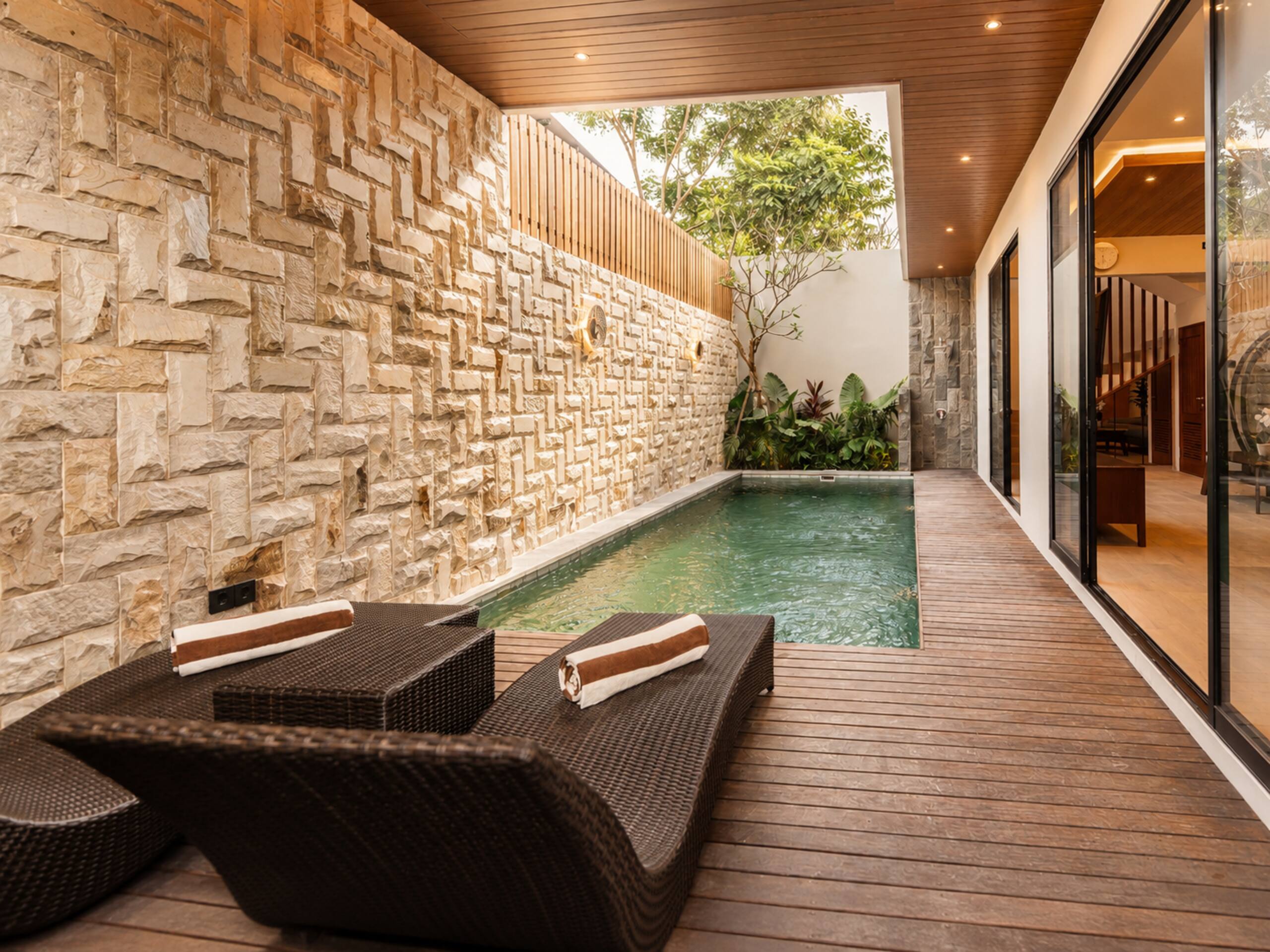 2 BR New Modern Villa in Canggu 20