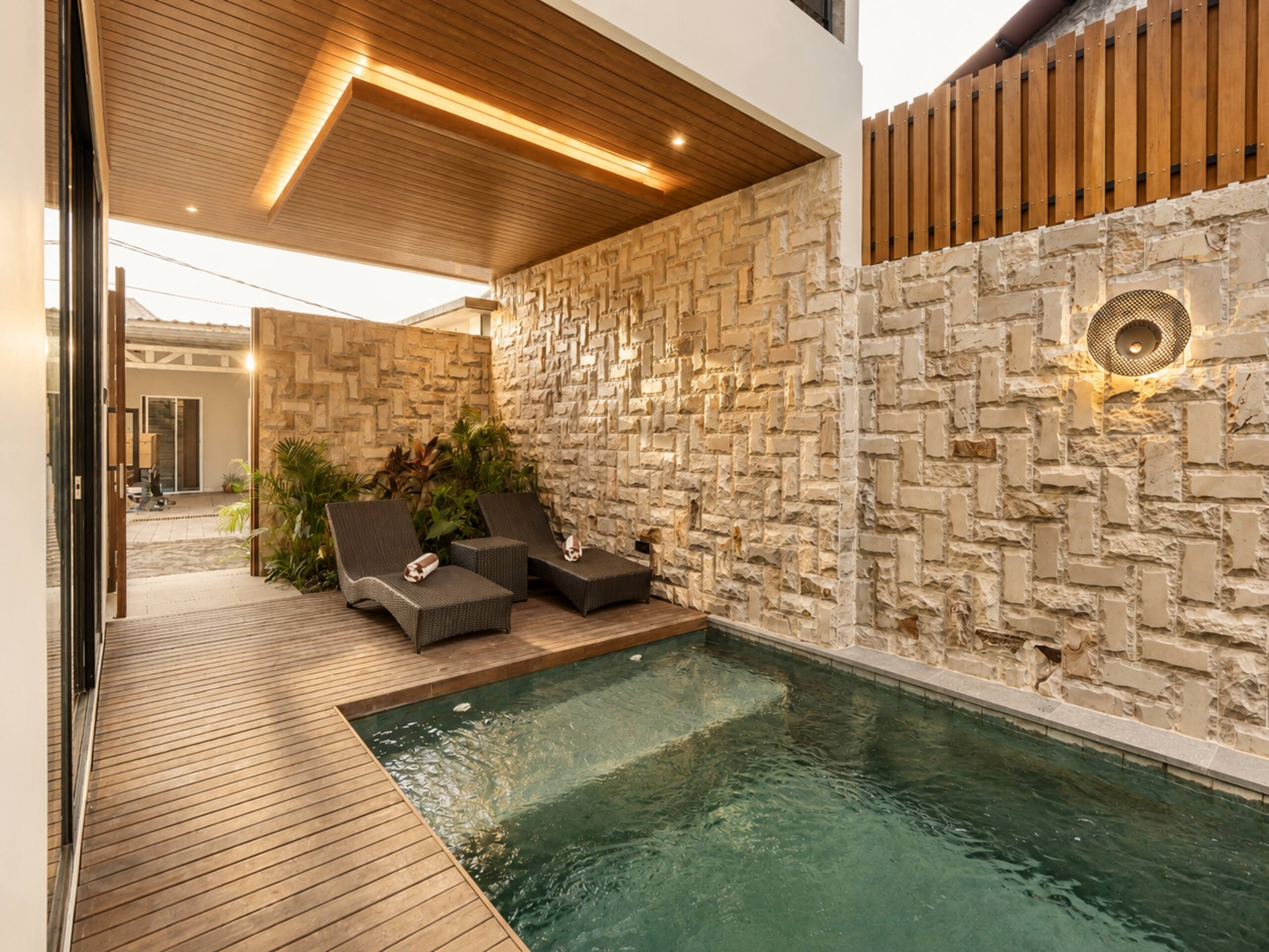 2 BR New Modern Villa in Canggu 6