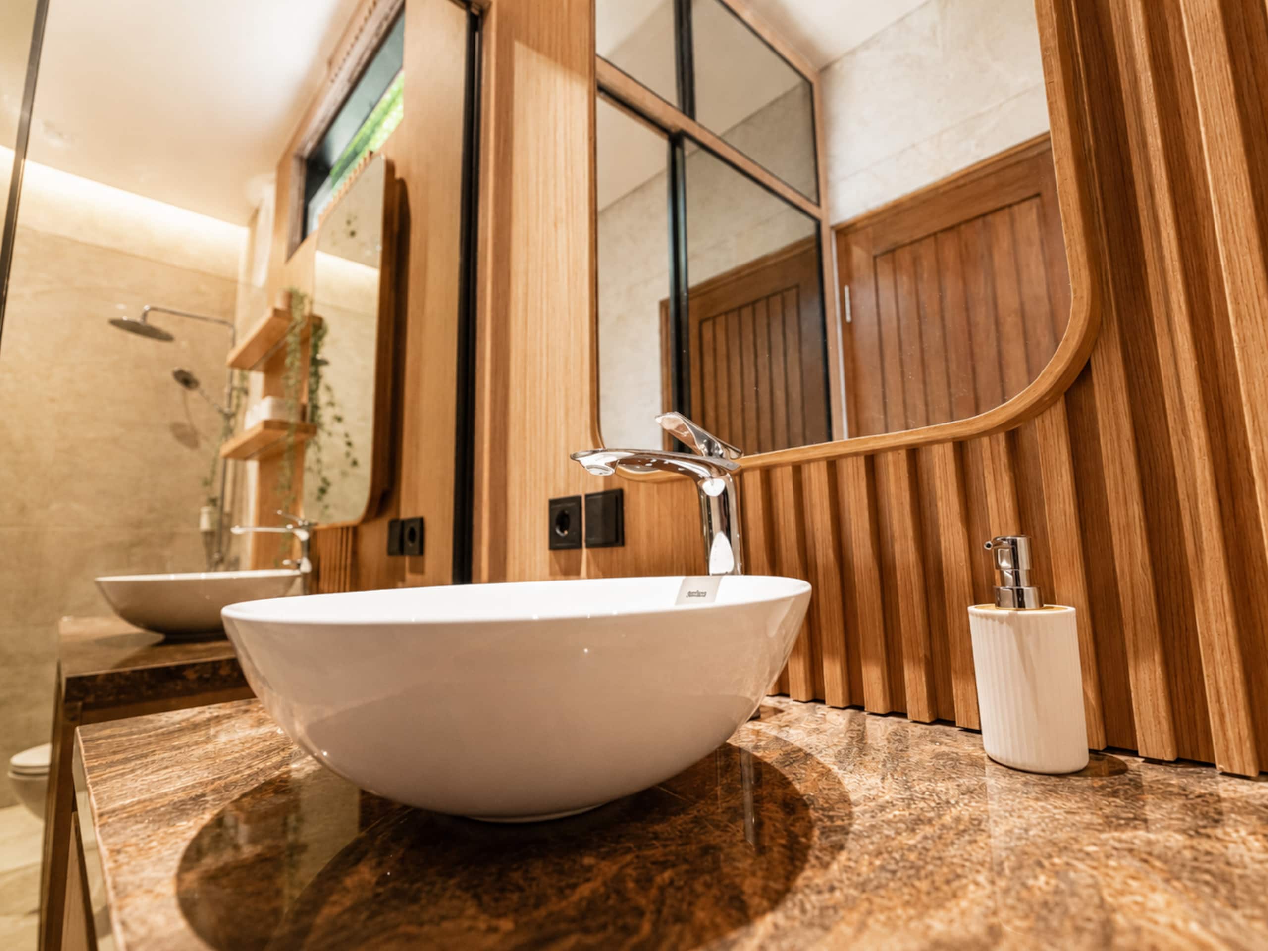 2 BR New Modern Villa in Canggu 14