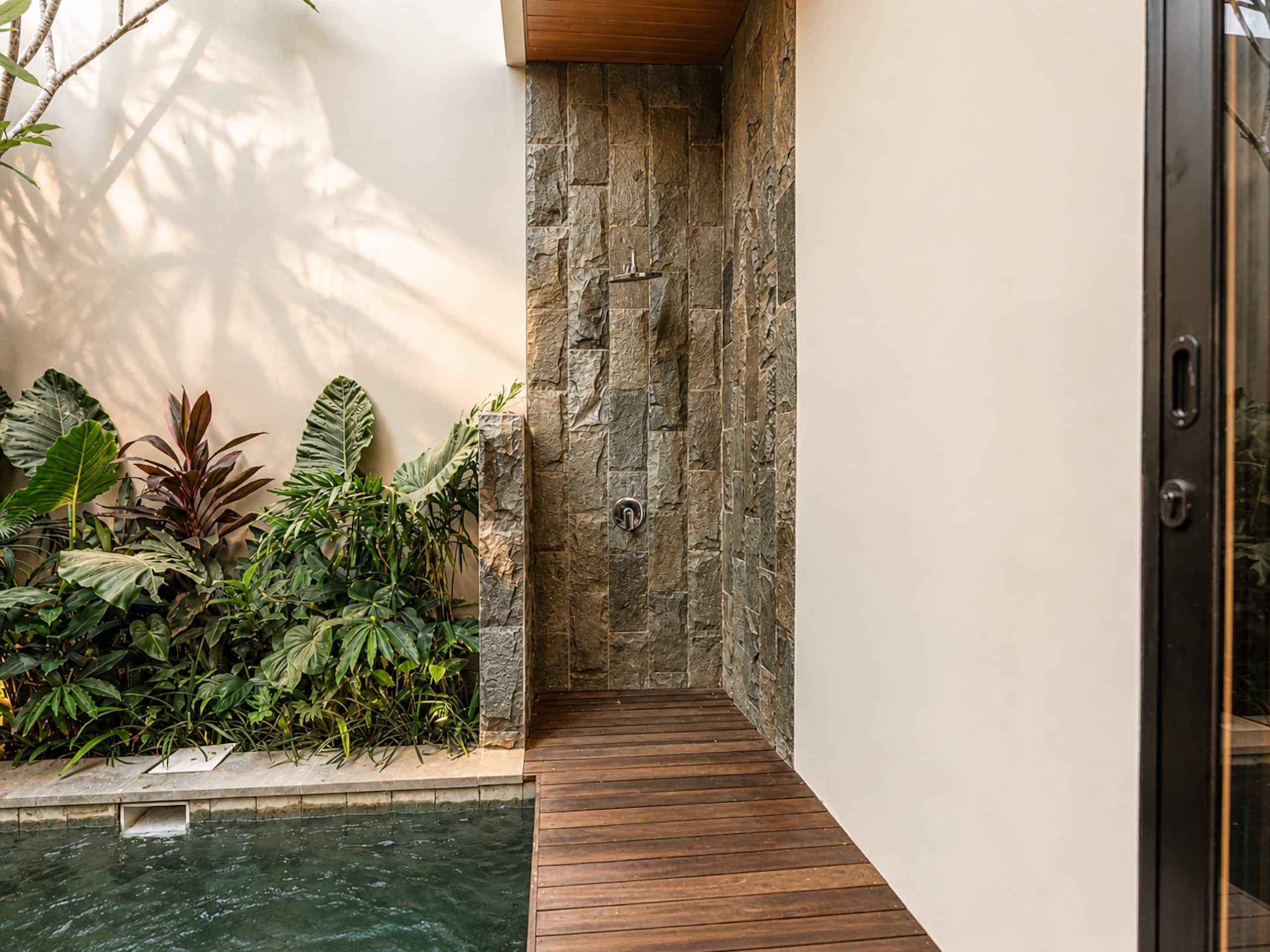 2 BR New Modern Villa in Canggu 39