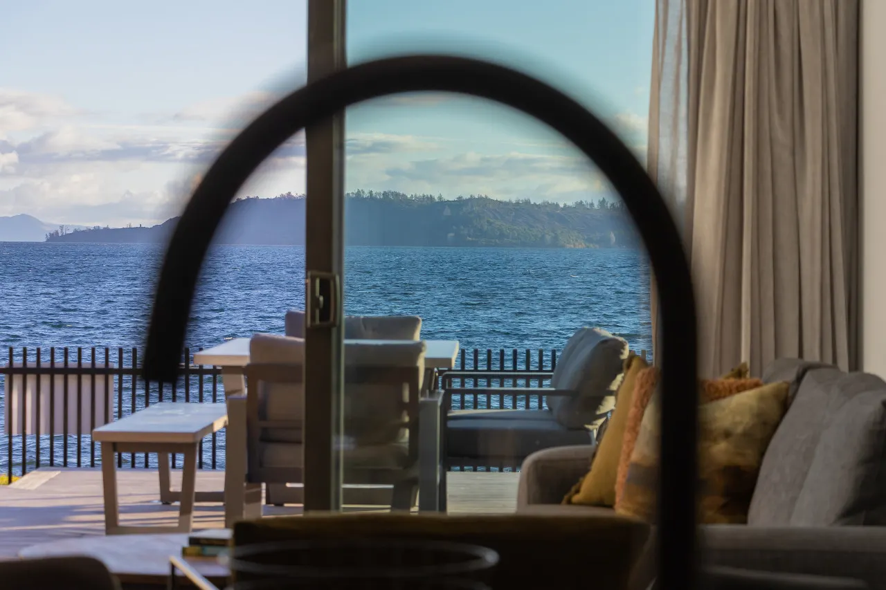 Roam Taupo Lake Front Unit 2 - Spa Pool 13