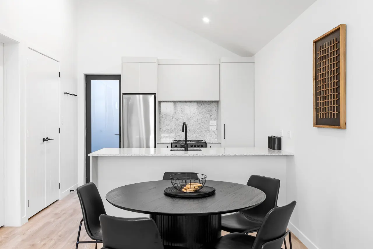 Roam Taupo Lake Front Unit 2 - Spa Pool 15
