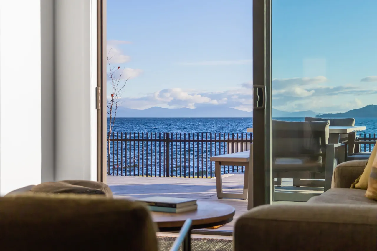 Roam Taupo Lake Front Unit 2 - Spa Pool 8