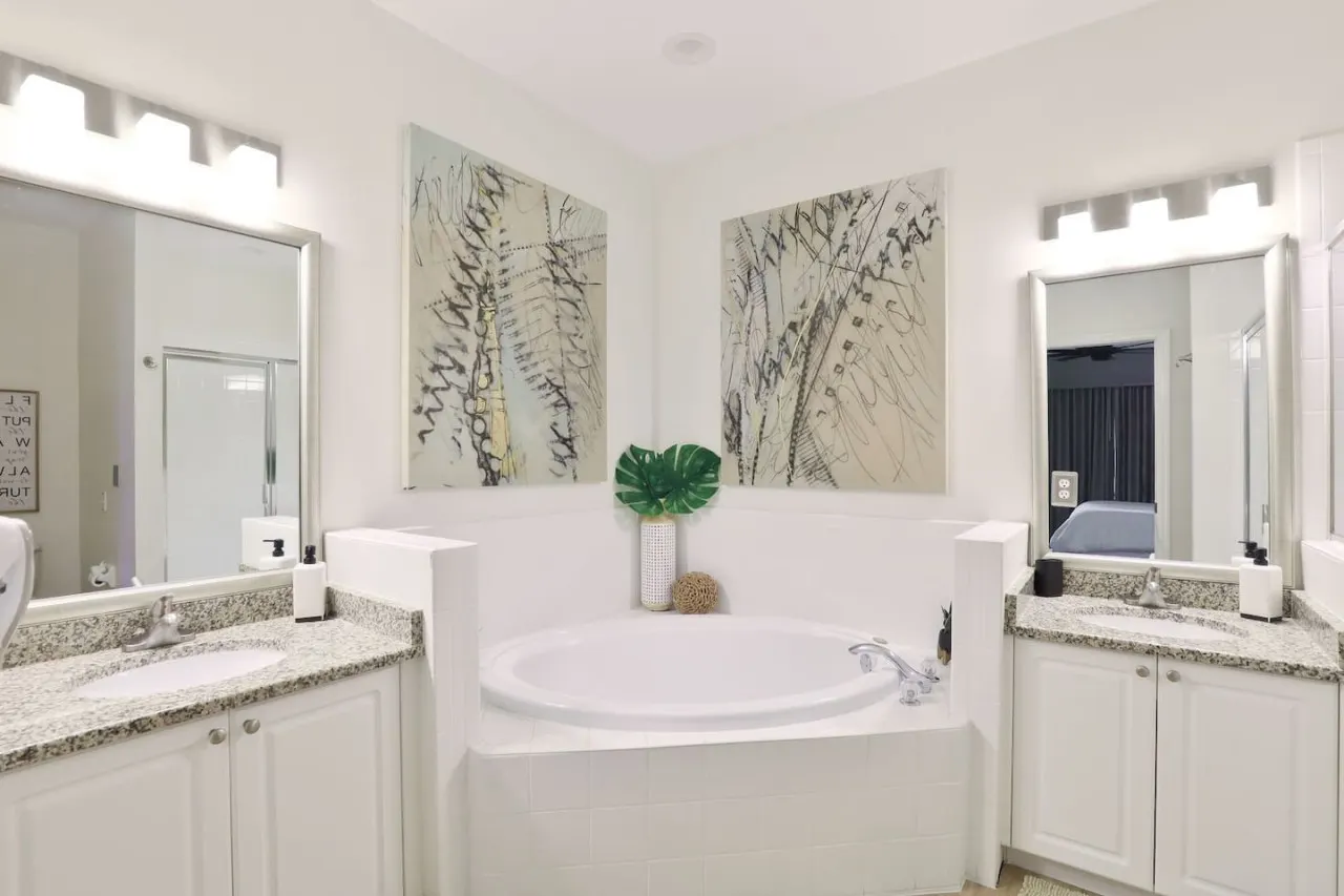 Luxury 3bd/2b Condo at GreenLinks in Lely 16