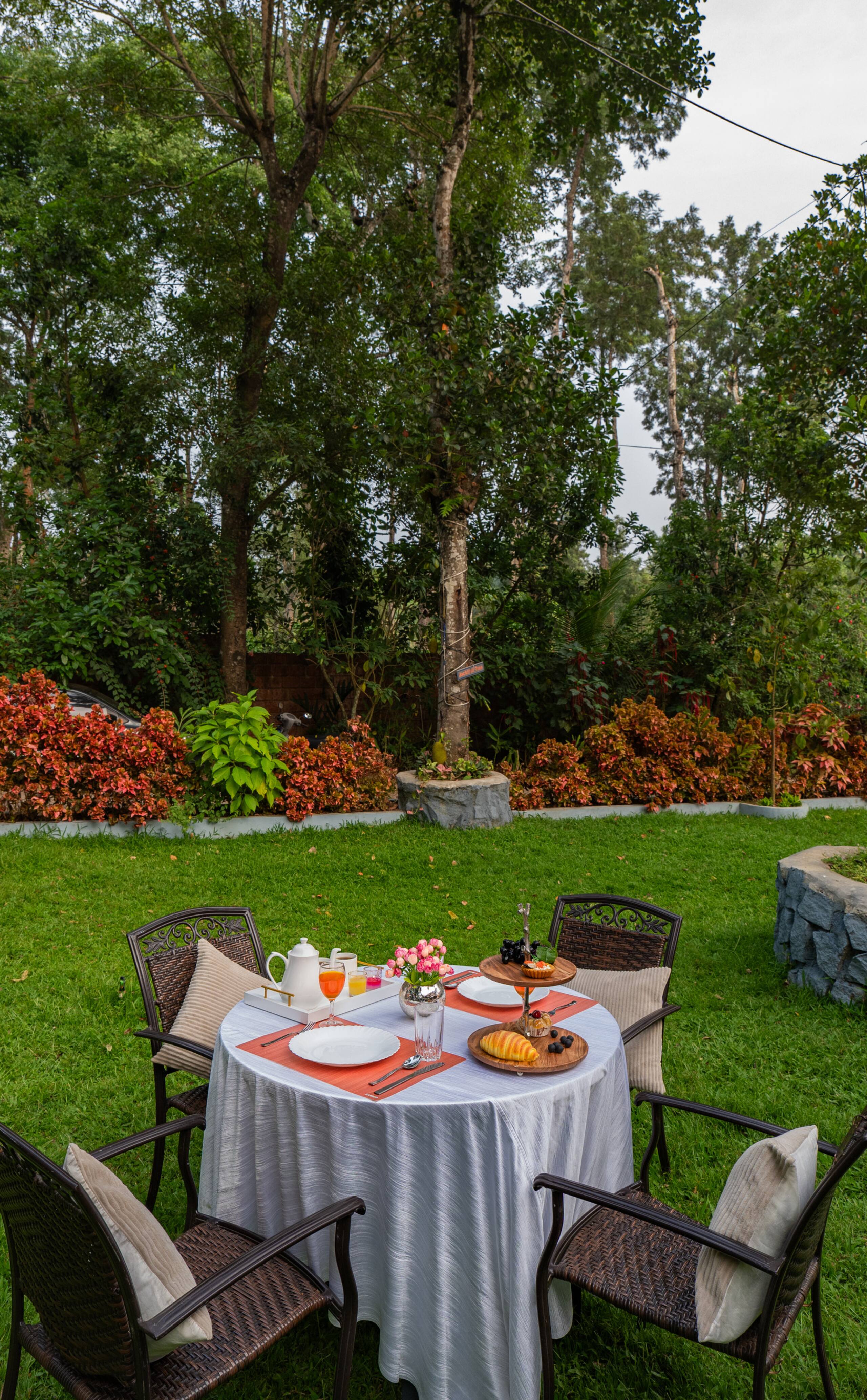 Suite W/ Shared Garden in Avocado & Coffee Estate 17