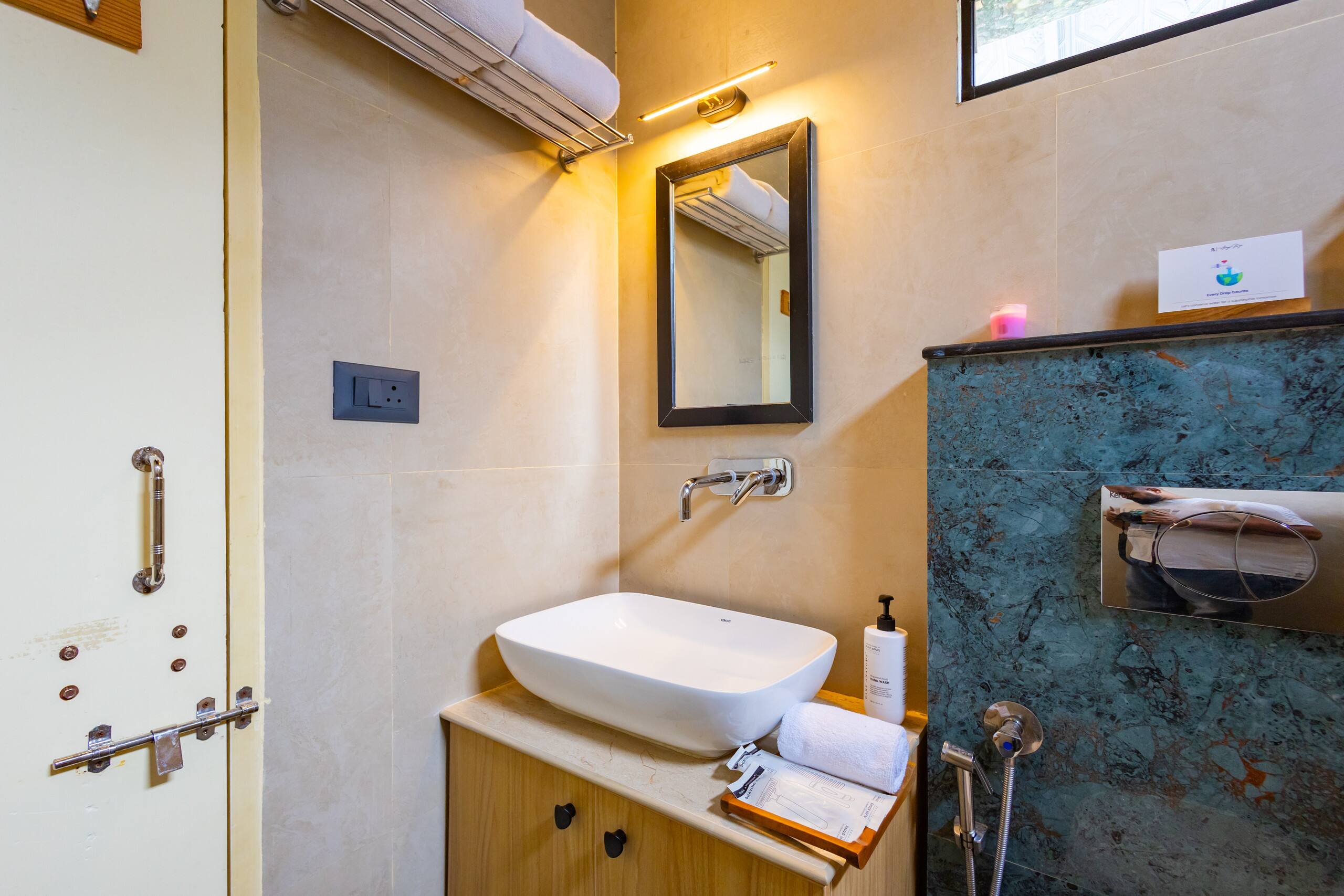 Suite W/ Shared Garden in Avocado & Coffee Estate 15