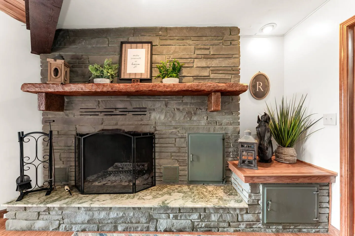 Lakeview 5BR + Private Cottage Fire Pit 20