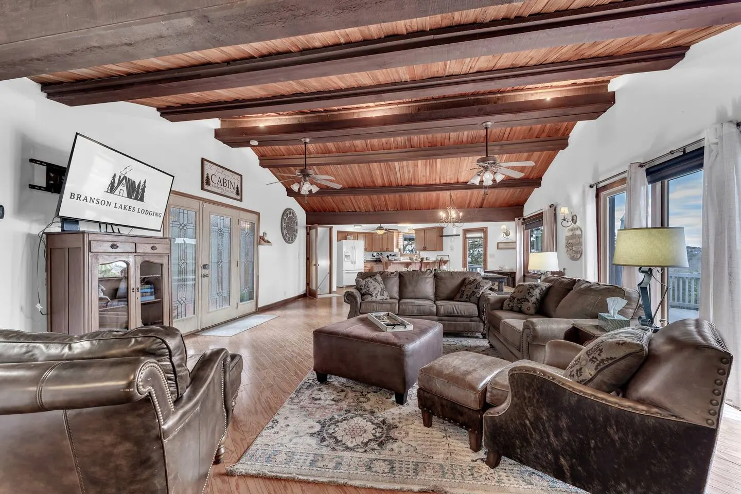 Lakeview 5BR + Private Cottage Fire Pit 4