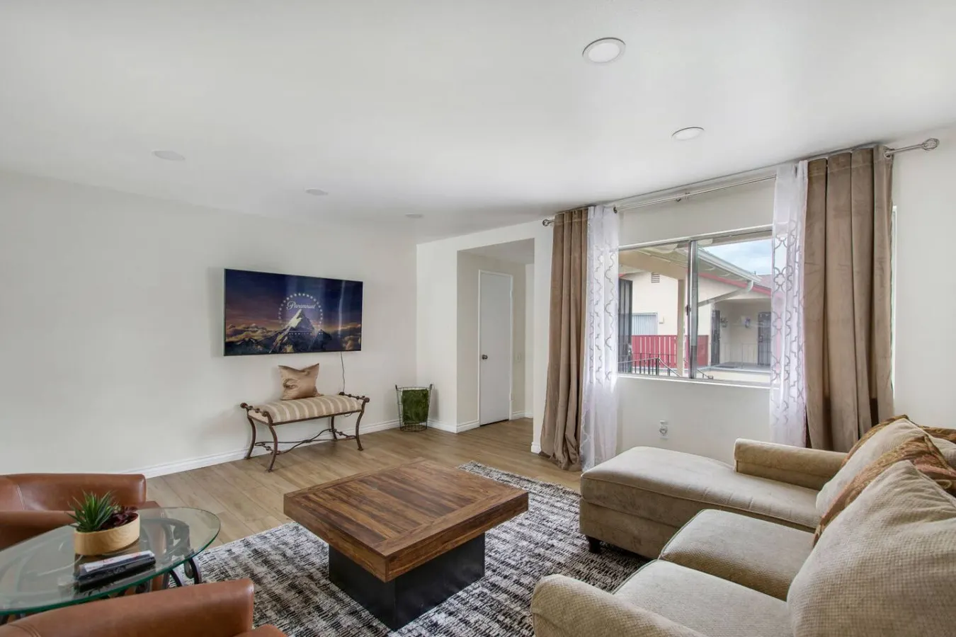 2Bd/2Bth Close To Shopping Freeway Theme Parks 10