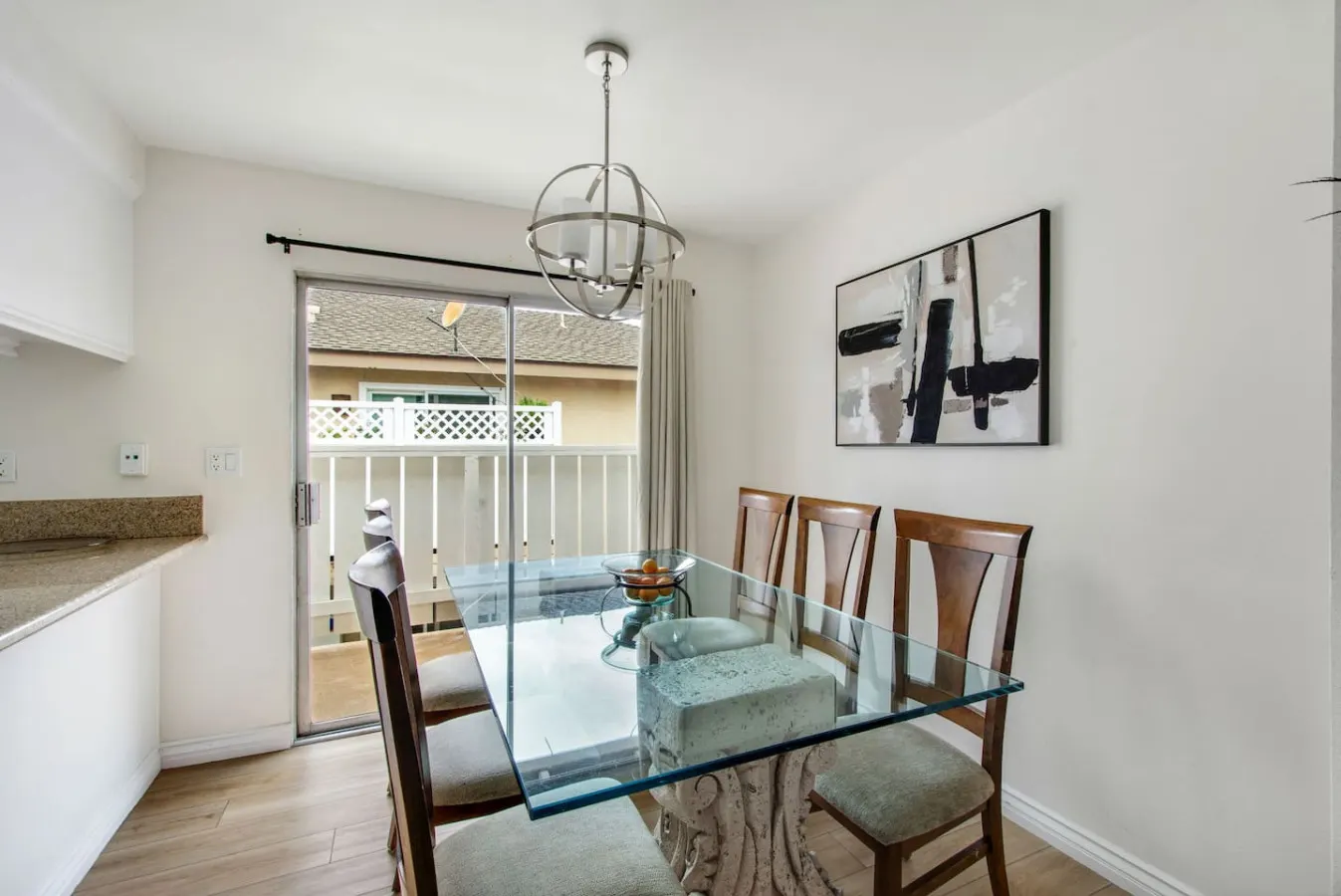 2Bd/2Bth Close To Shopping Freeway Theme Parks 12
