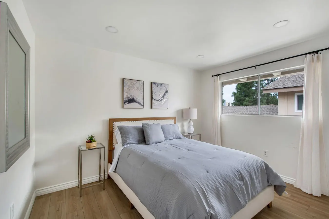 2Bd/2Bth Close To Shopping Freeway Theme Parks 14