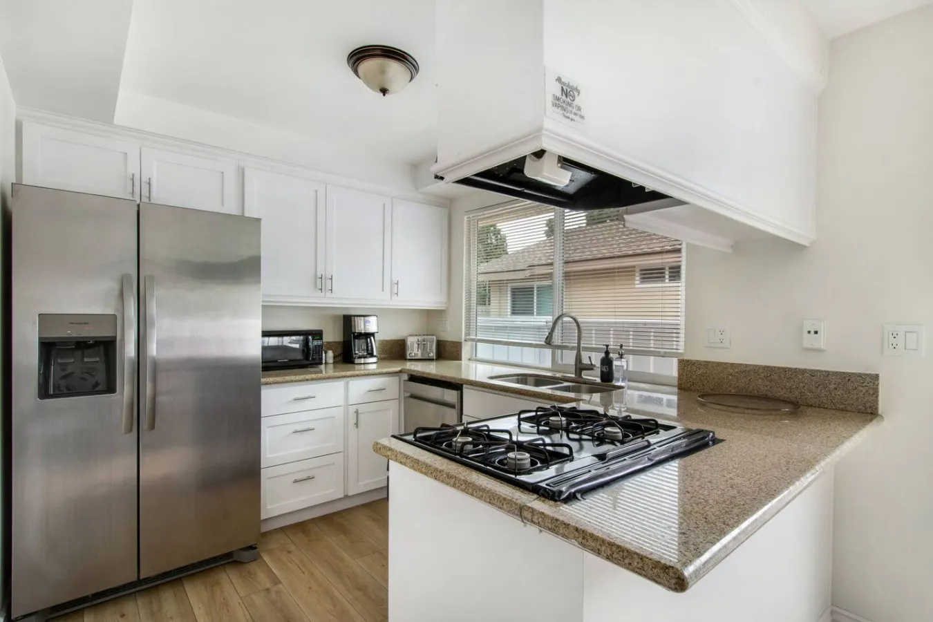2Bd/2Bth Close To Shopping | Freeway | Theme Parks — photo 4