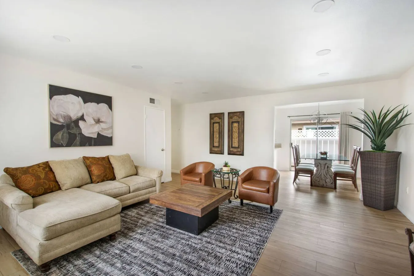 2Bd/2Bth Close To Shopping Freeway Theme Parks 7