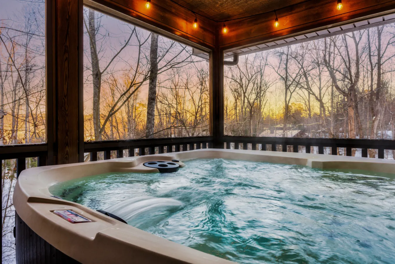 The Moondance Cabin - Dollywood Smokies Hot Tub Gameroom Fire Pit Movie 9