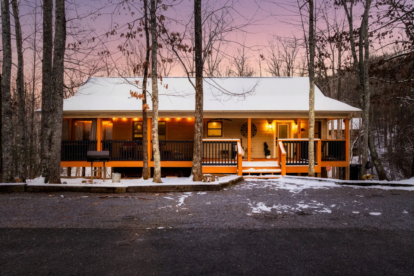 The Moondance Cabin - Dollywood Smokies Hot Tub Gameroom Fire Pit Movie 7