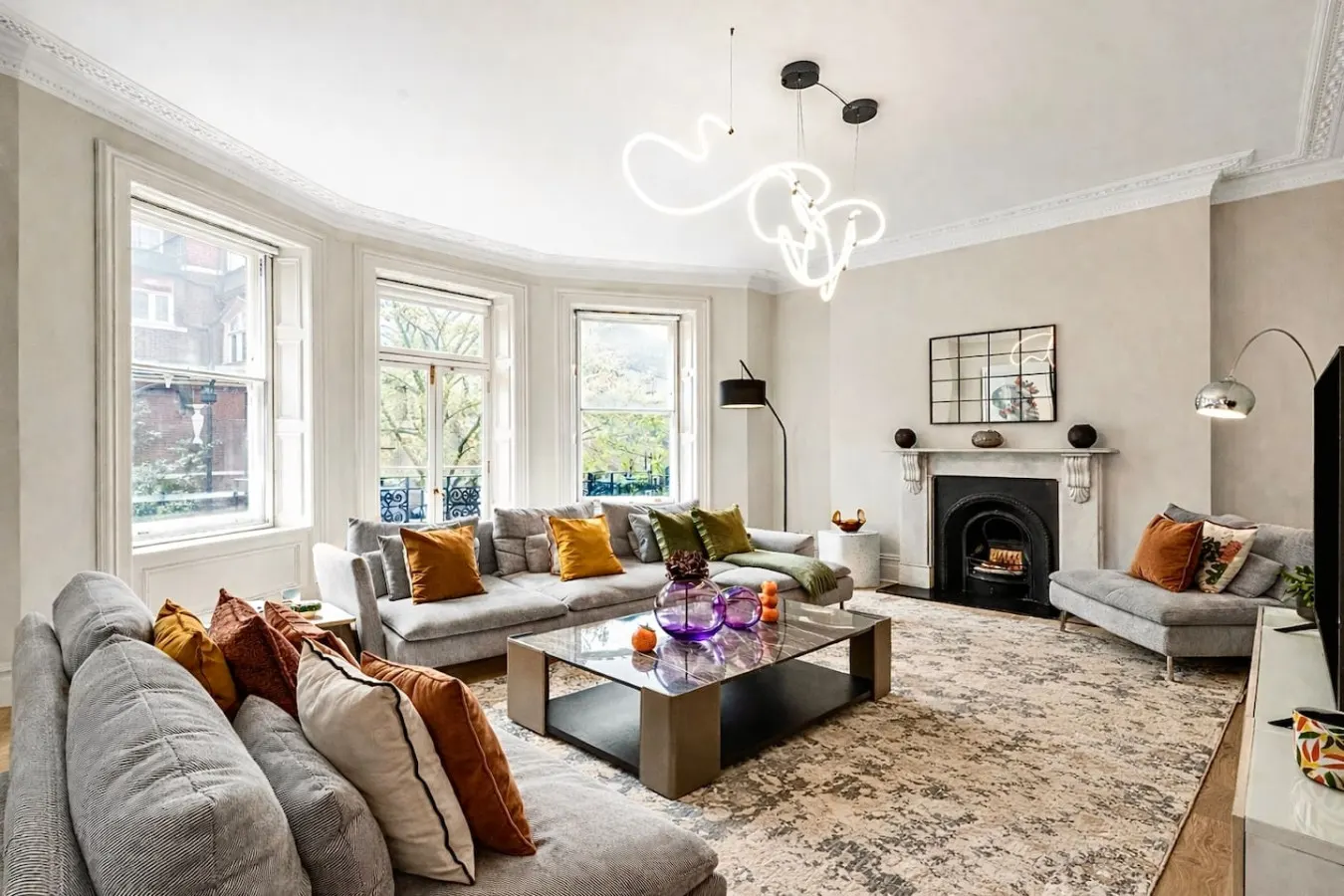 Cadogan Gardens 4-Bed | Elevator, Porter & Cadogan Square Access — photo 2