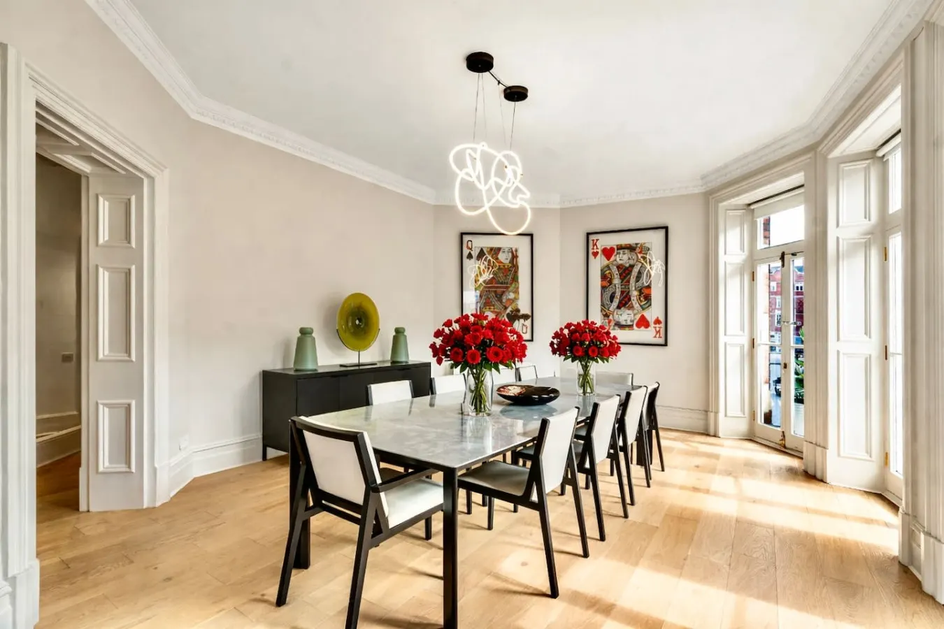 Cadogan Gardens 4-Bed Elevator, Porter & Cadogan Square Access 10