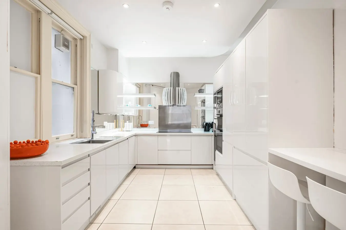 Cadogan Gardens 4-Bed Elevator, Porter & Cadogan Square Access 14