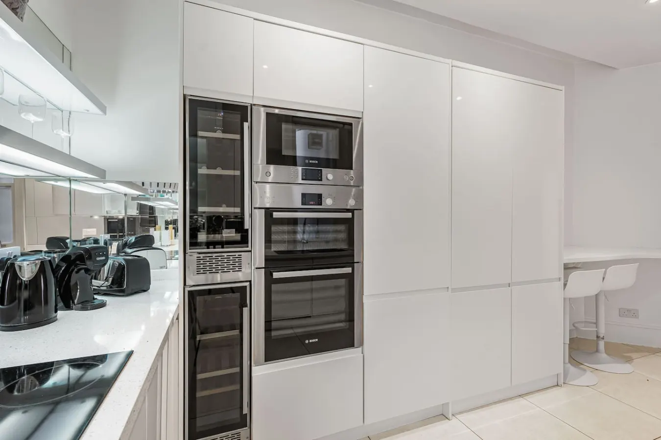 Cadogan Gardens 4-Bed Elevator, Porter & Cadogan Square Access 17