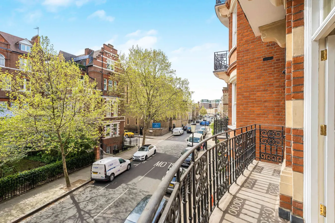 Cadogan Gardens 4-Bed | Elevator, Porter & Cadogan Square Access — photo 4
