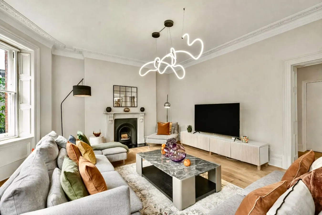 Cadogan Gardens 4-Bed Elevator, Porter & Cadogan Square Access 8