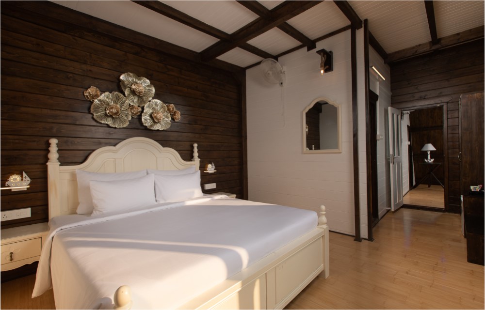Private Ac Room – Comforts 14