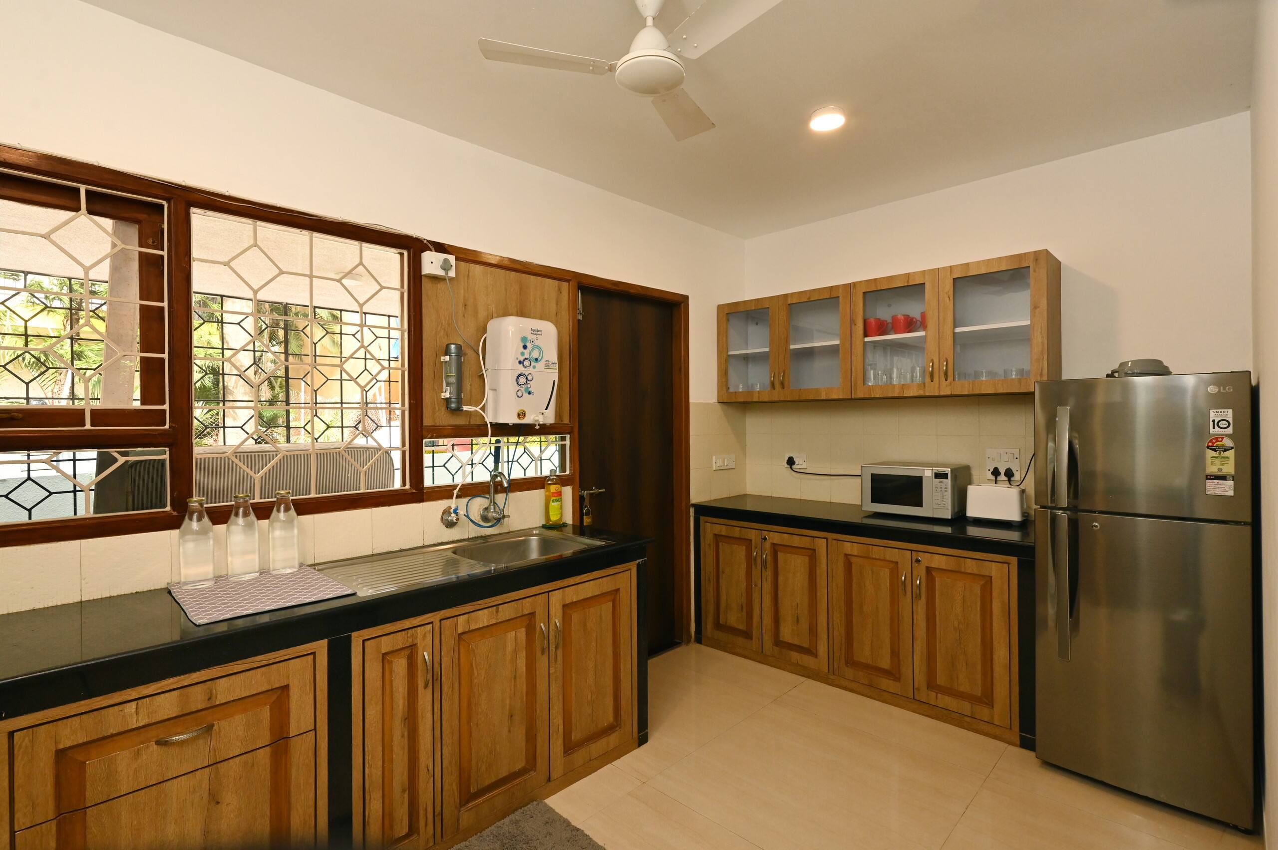 Solitude By The Pool-2BR Villa nr Novotel Candolim 11