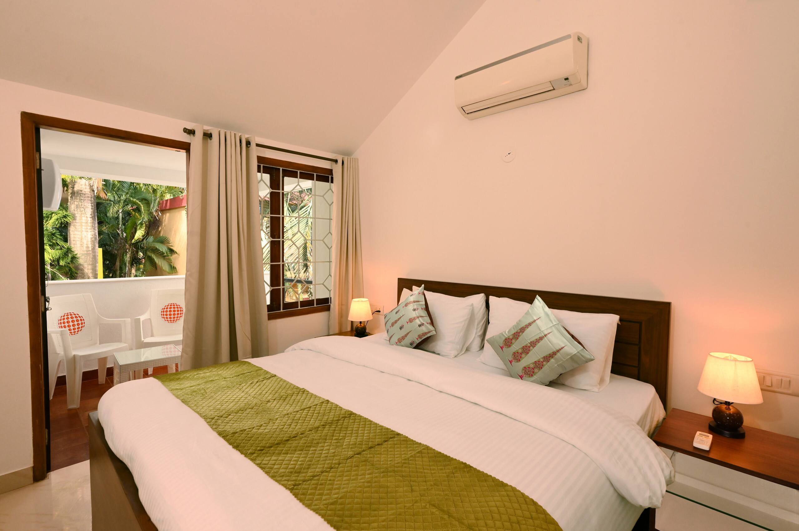 Solitude By The Pool-2BR Villa nr Novotel Candolim 19