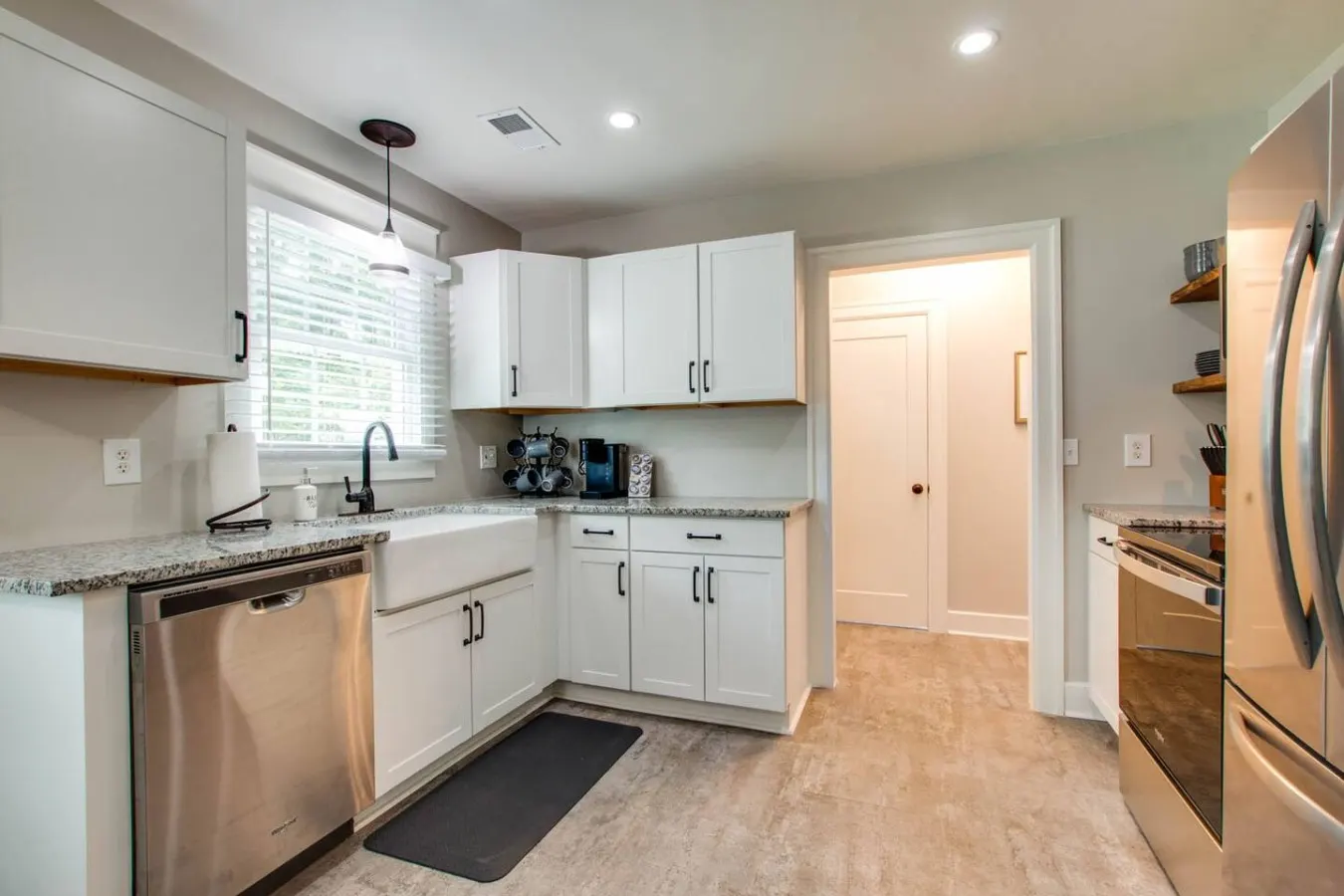 Leaf Lodge Dog-Friendly Fenced Yard EV 8