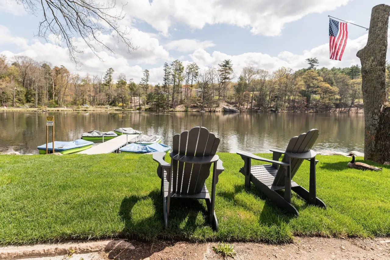 Lakefront cabin #5 / Leisure Lake Resort 3