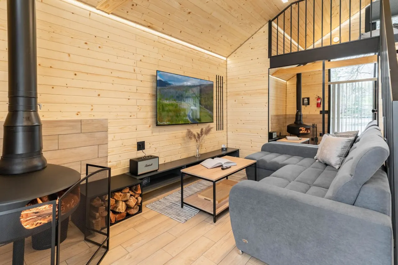 Lakefront cabin #5 / Leisure Lake Resort 8