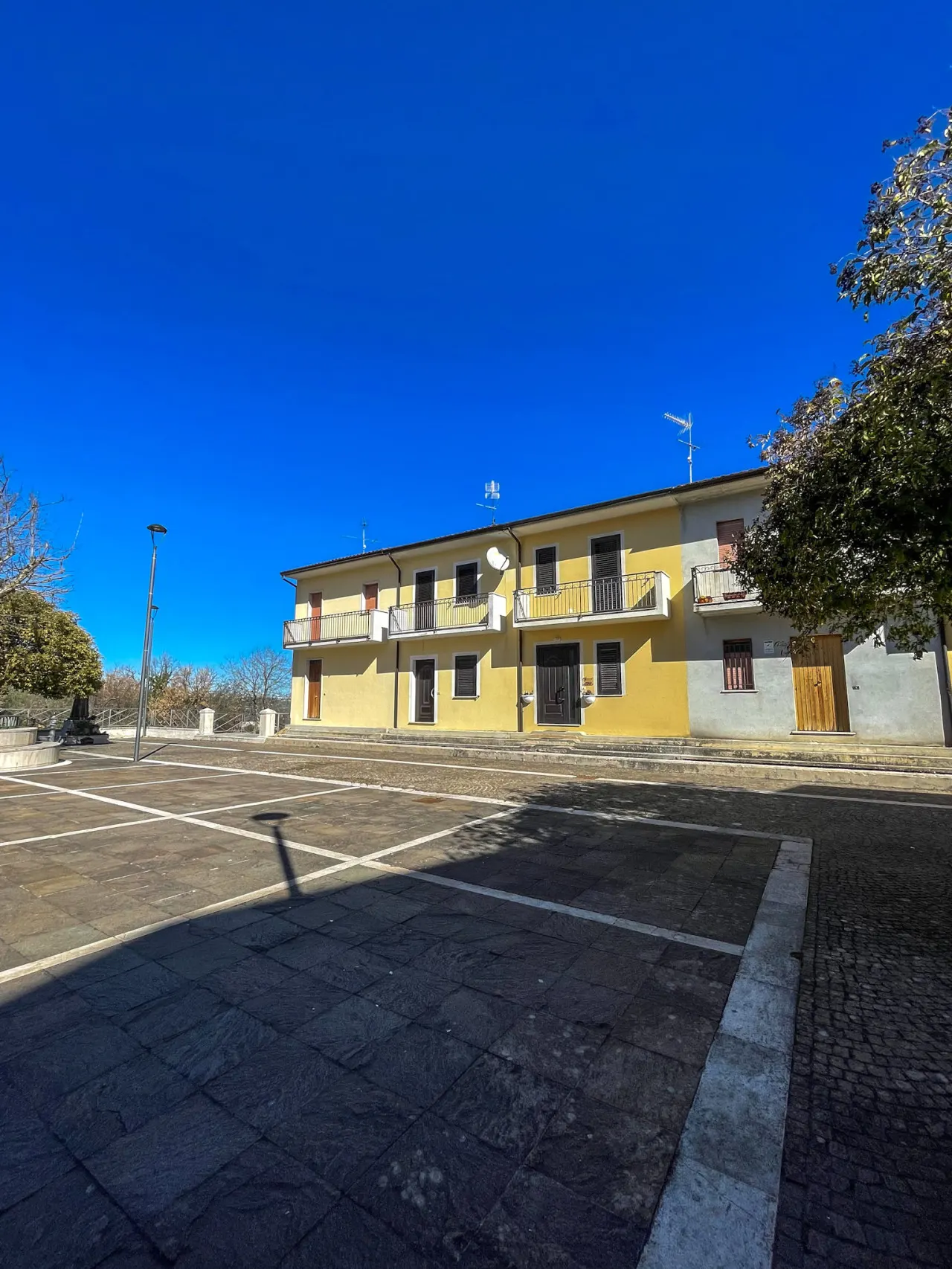 La Piazzetta 11