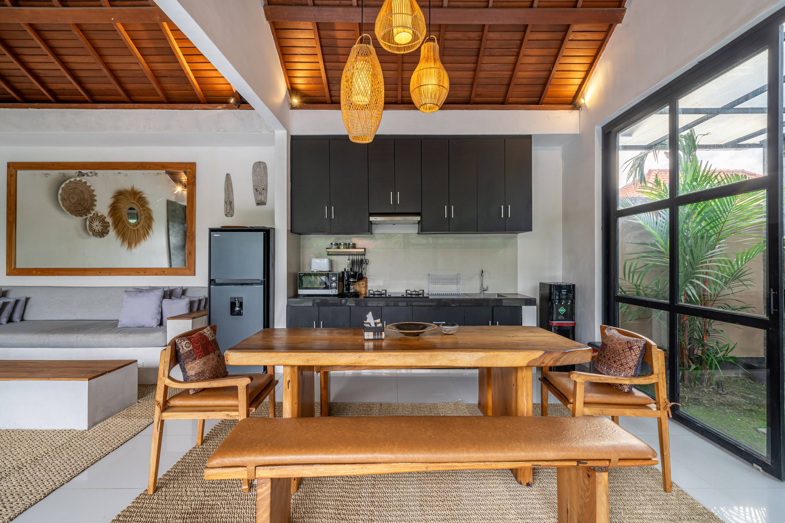 Villa Aruna–4BR Canggu, 5 min to la brisa & surf — photo 3