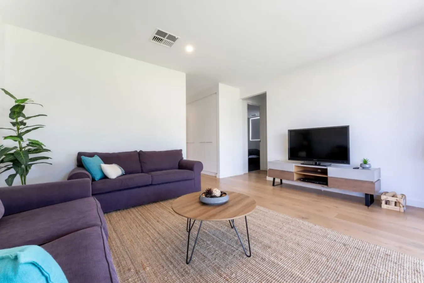 Ocean At Seaford—Panoramic Beachfront + Backyard 17