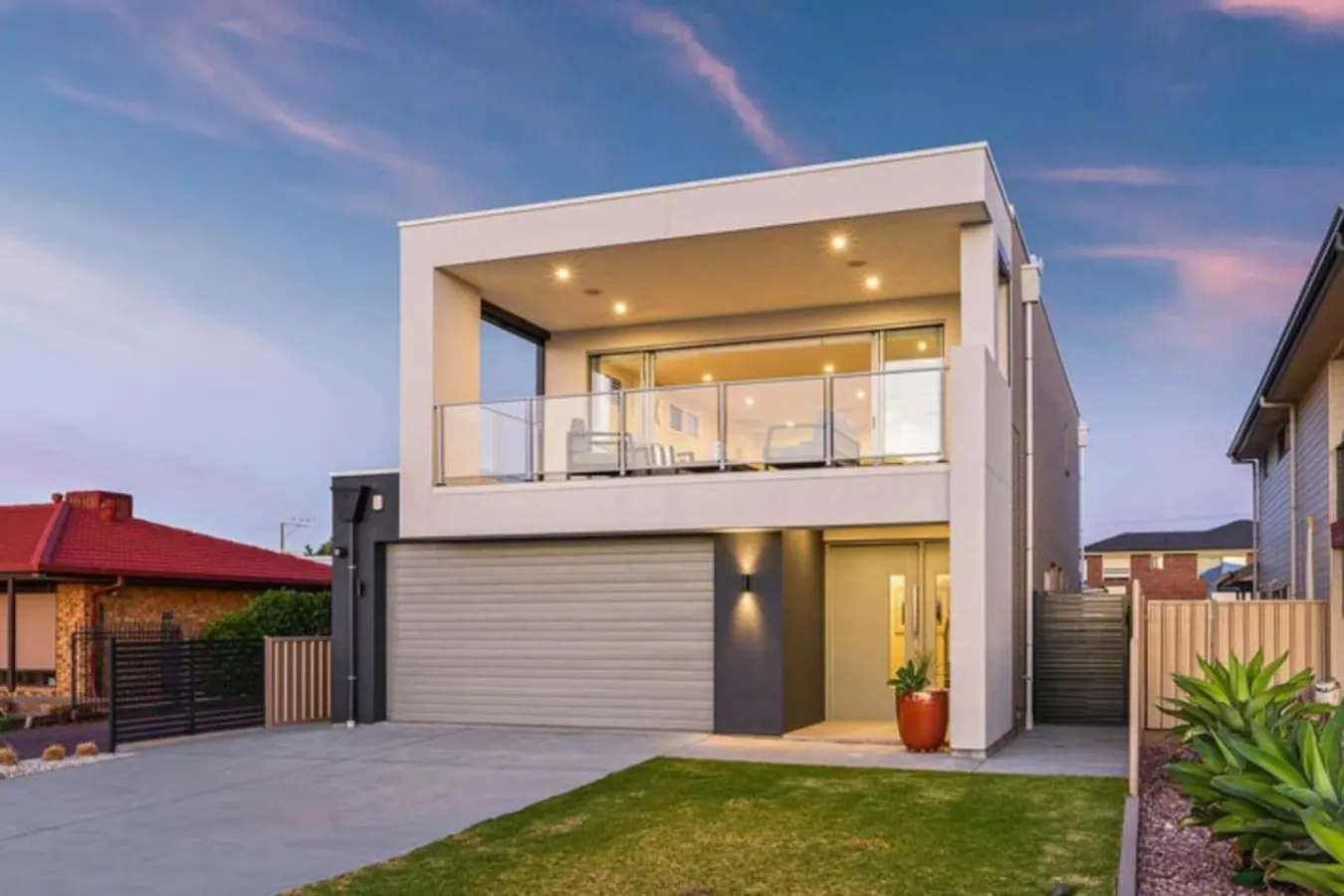 Ocean At Seaford—Panoramic Beachfront + Backyard 6
