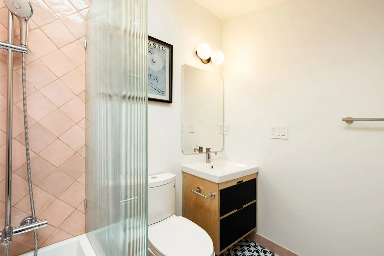 6BR Retreat, Walkers Paradise Near Washington Park 20