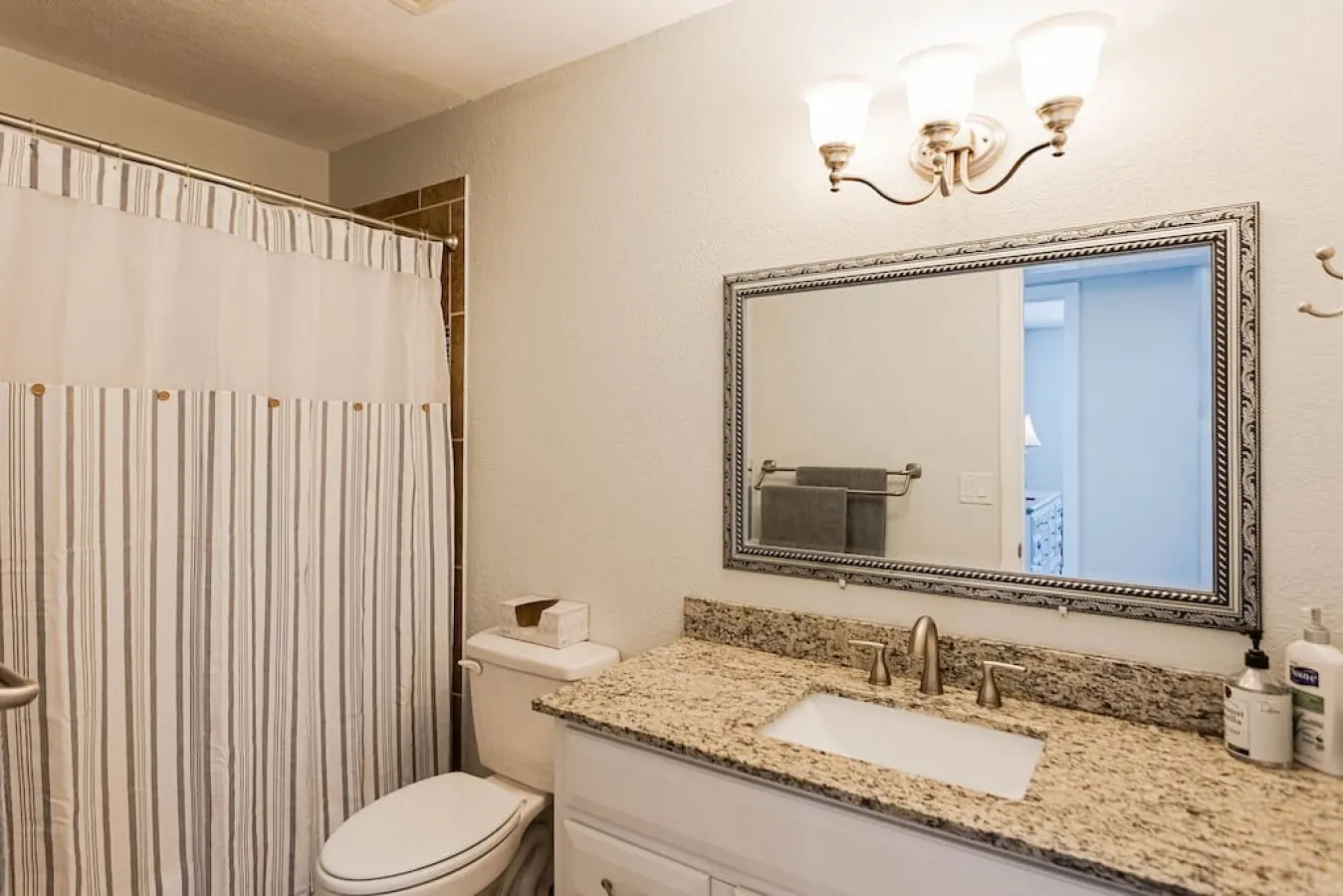 Havasu Warbler - Hot Tub, BBQ, Parking, FirePit 18