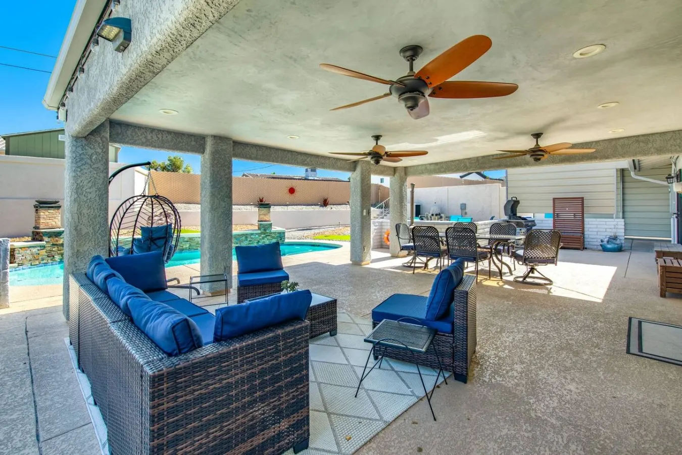 Havasu Sahara - Pool, BBQ, Cozy Living Space 16