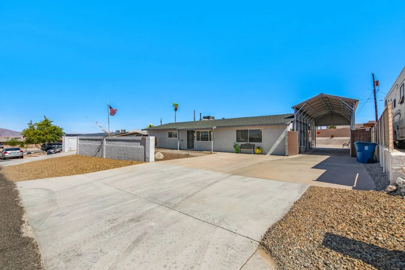 Havasu Sahara - Pool, BBQ, Cozy Living Space 17