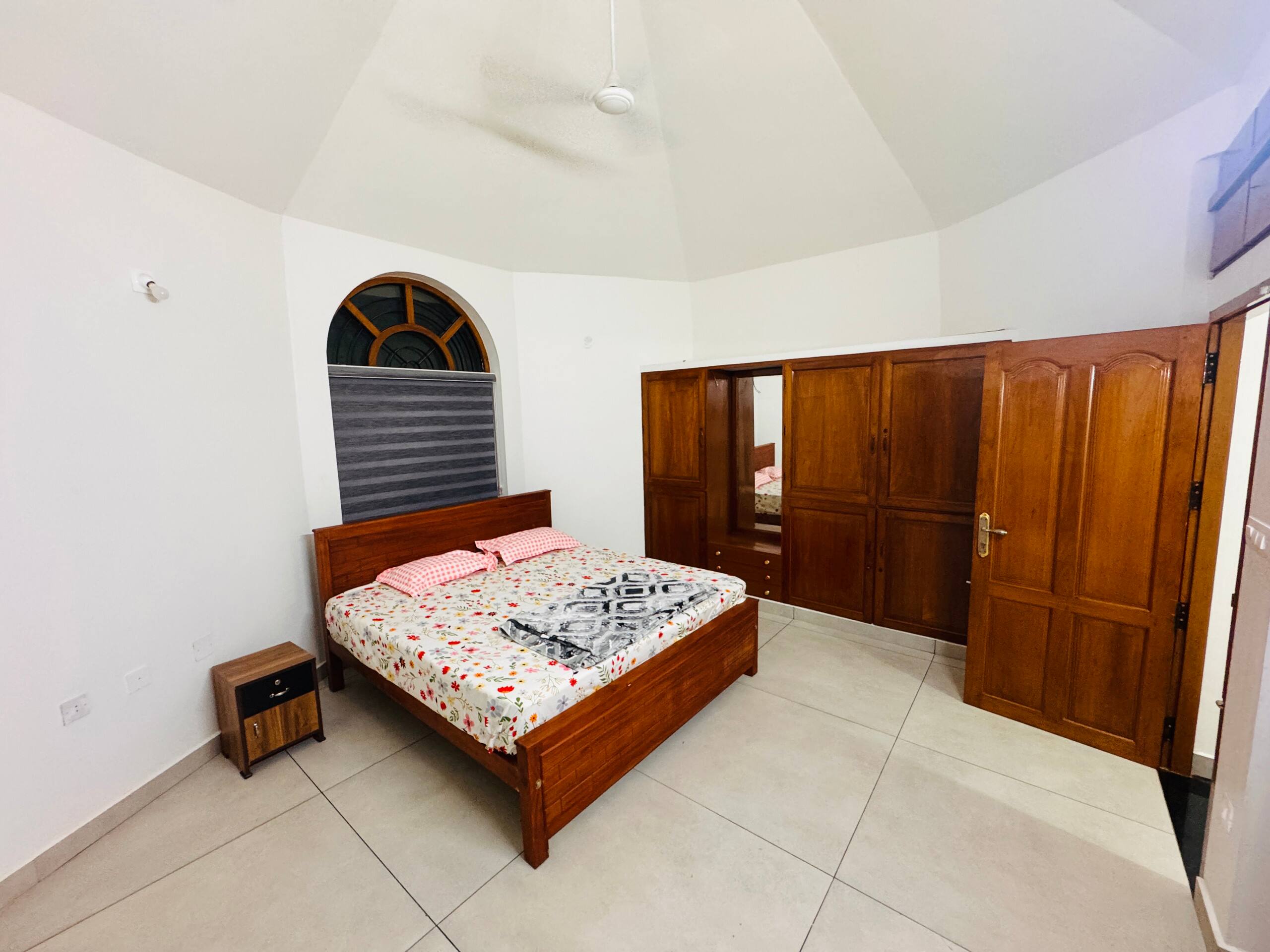 Rose Villa 5