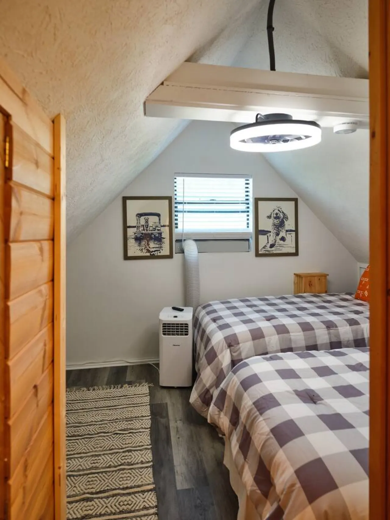 Lakefront Cabin w/Private Dock, Mtn Views Fire Pit 20