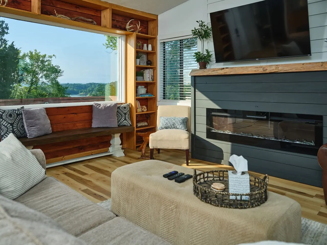Lakefront Cabin w/Private Dock, Mtn Views Fire Pit — photo 5