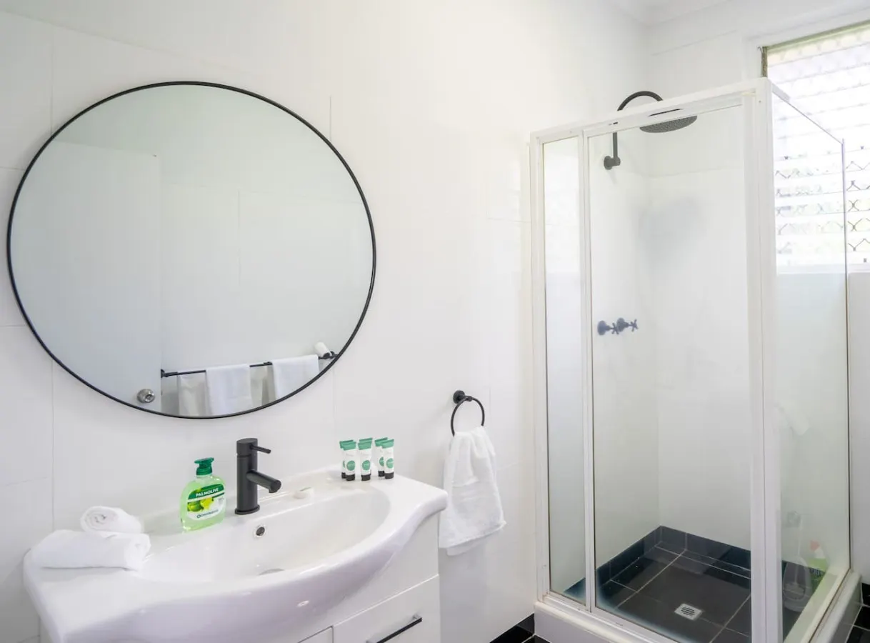 Nightcliff Retreat: Stylish 2BR Apt Near Foreshore 11