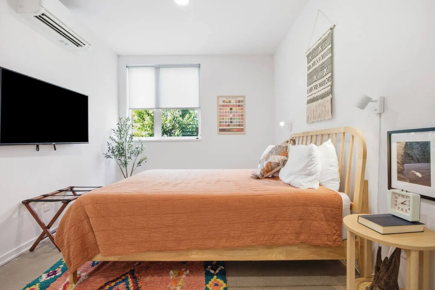 Americana Vibe, Rooftop, Very Walkable 14