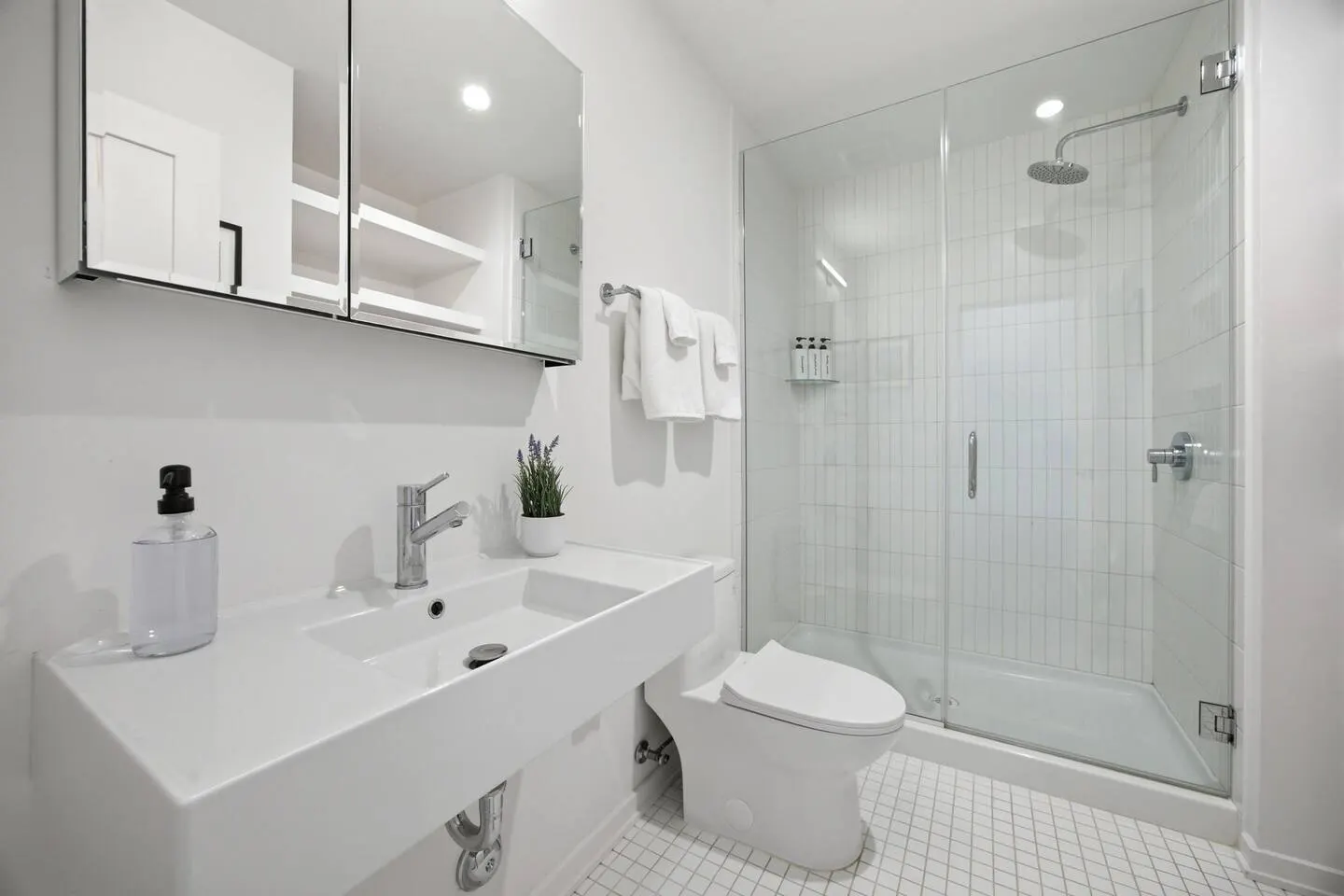 Americana Vibe, Rooftop, Very Walkable 18