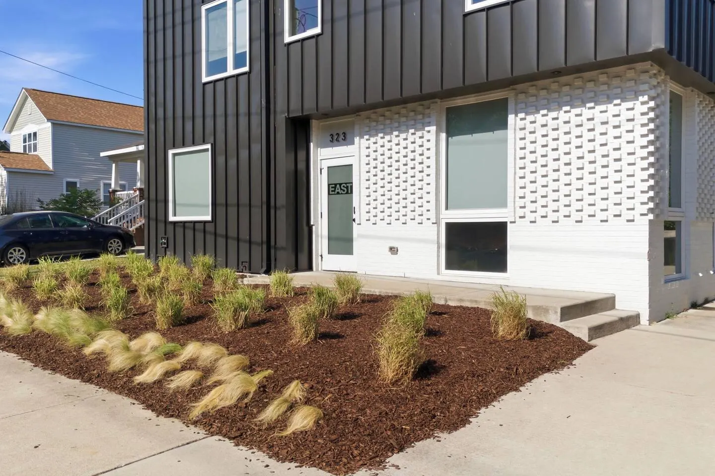 Americana Vibe, Rooftop, Very Walkable 5