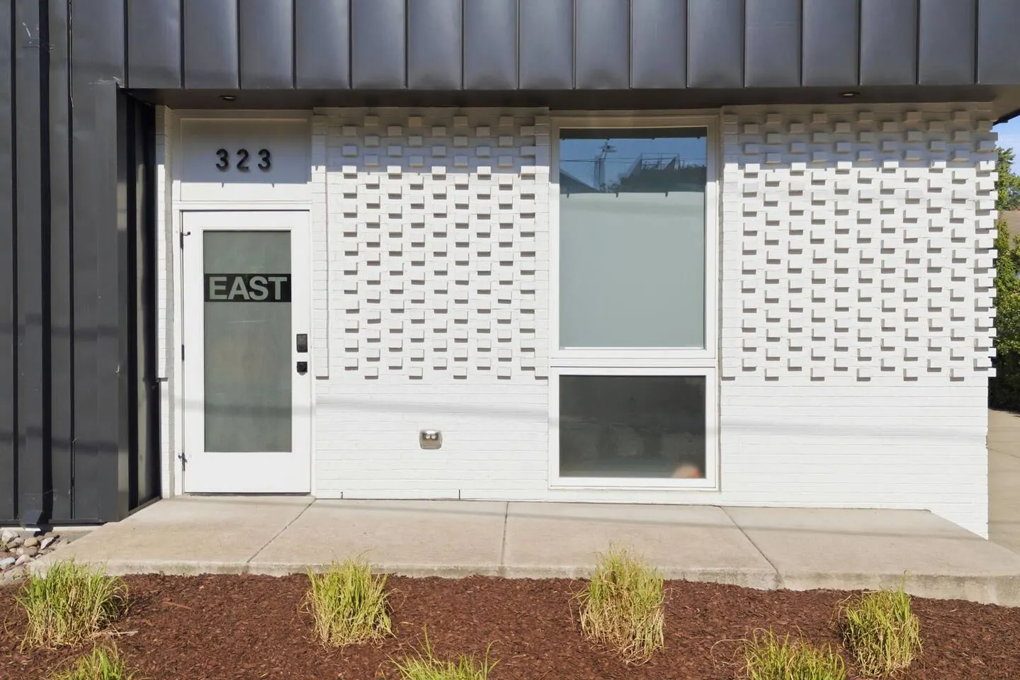 Americana Vibe, Rooftop, Very Walkable 8