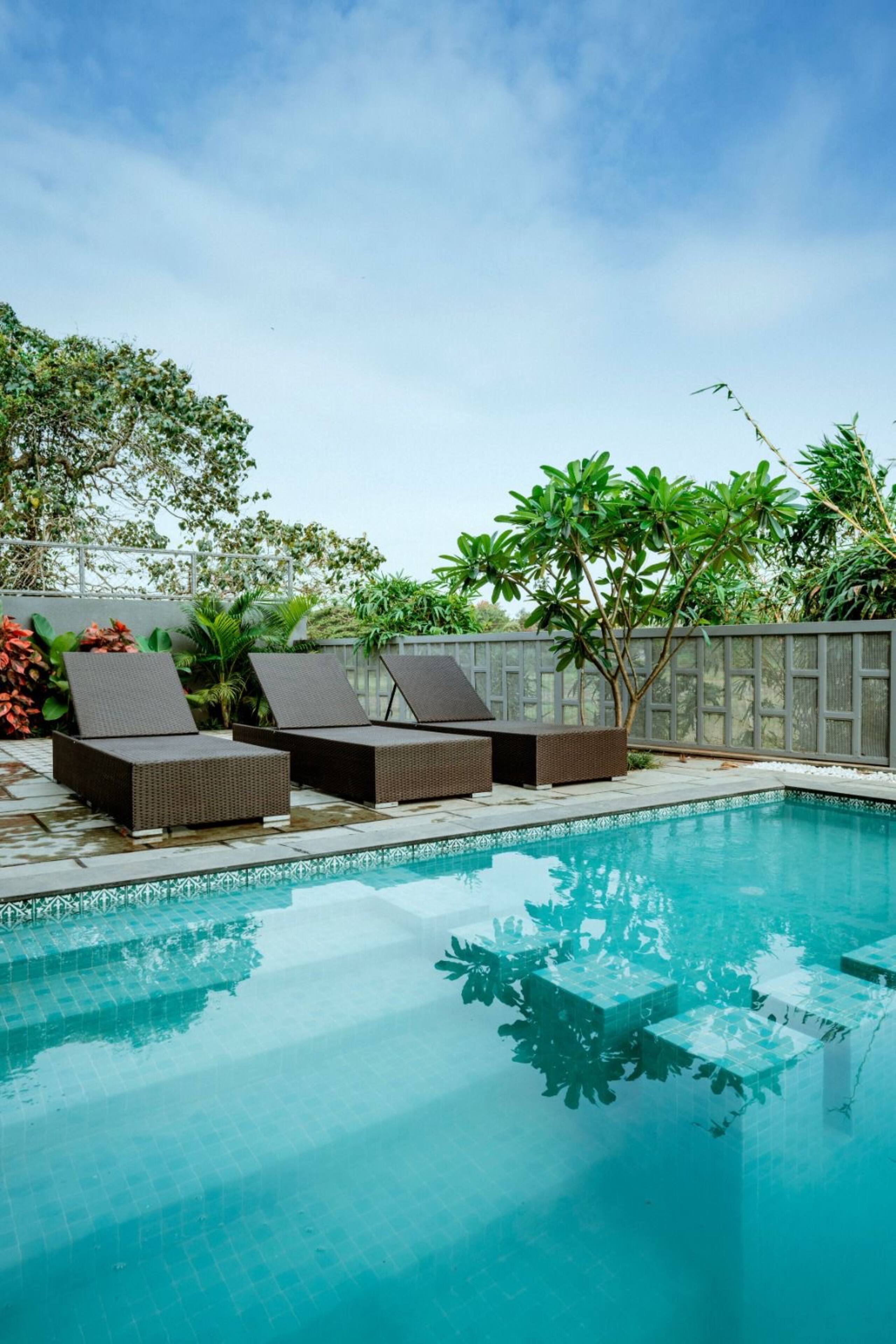 “Amor Luxury Suites w/ Pool, Kitchen, WiFi ,beach — photo 5