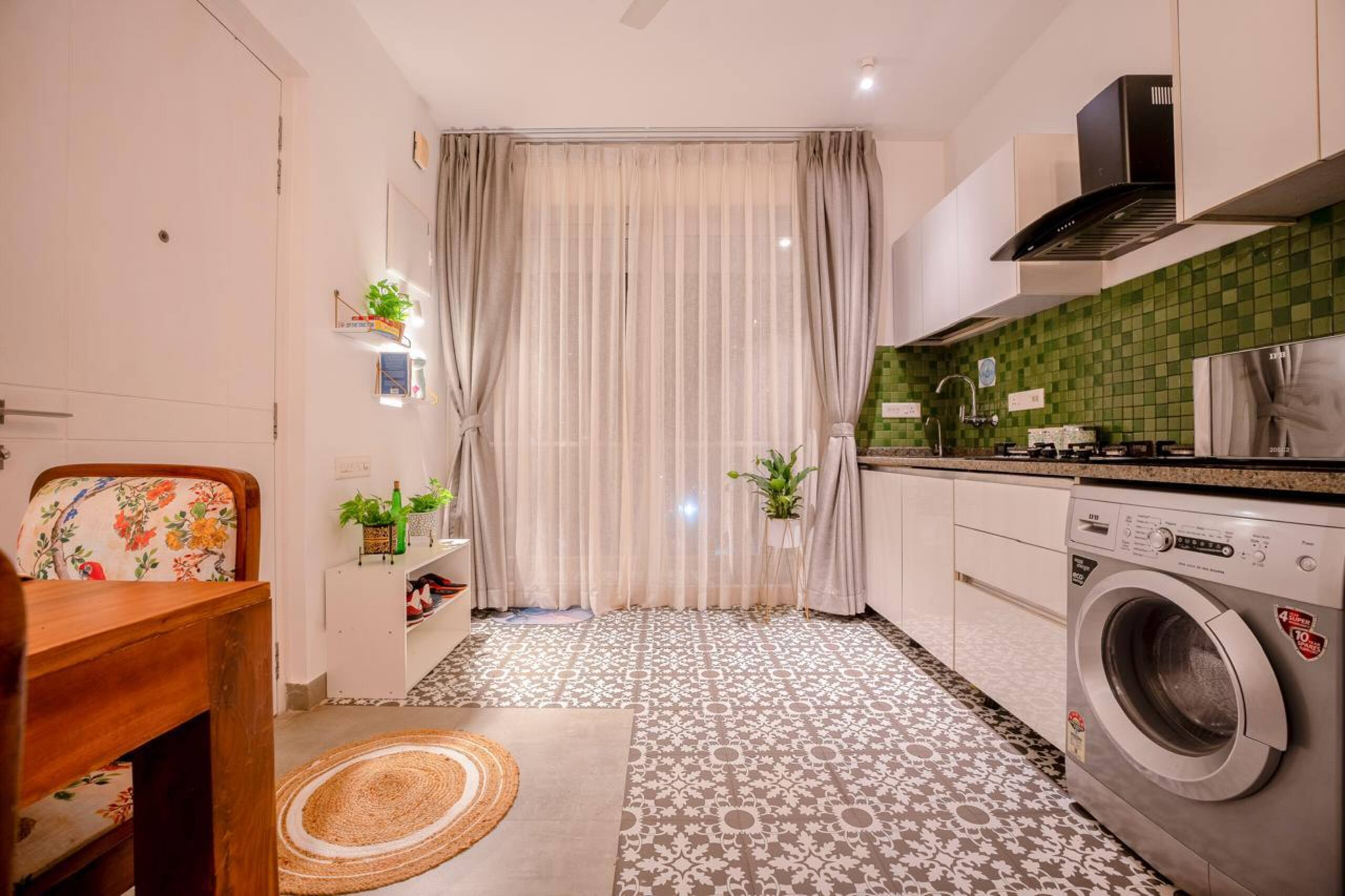 “Amor Luxury Suites w/ Pool, Kitchen, WiFi ,beach 16