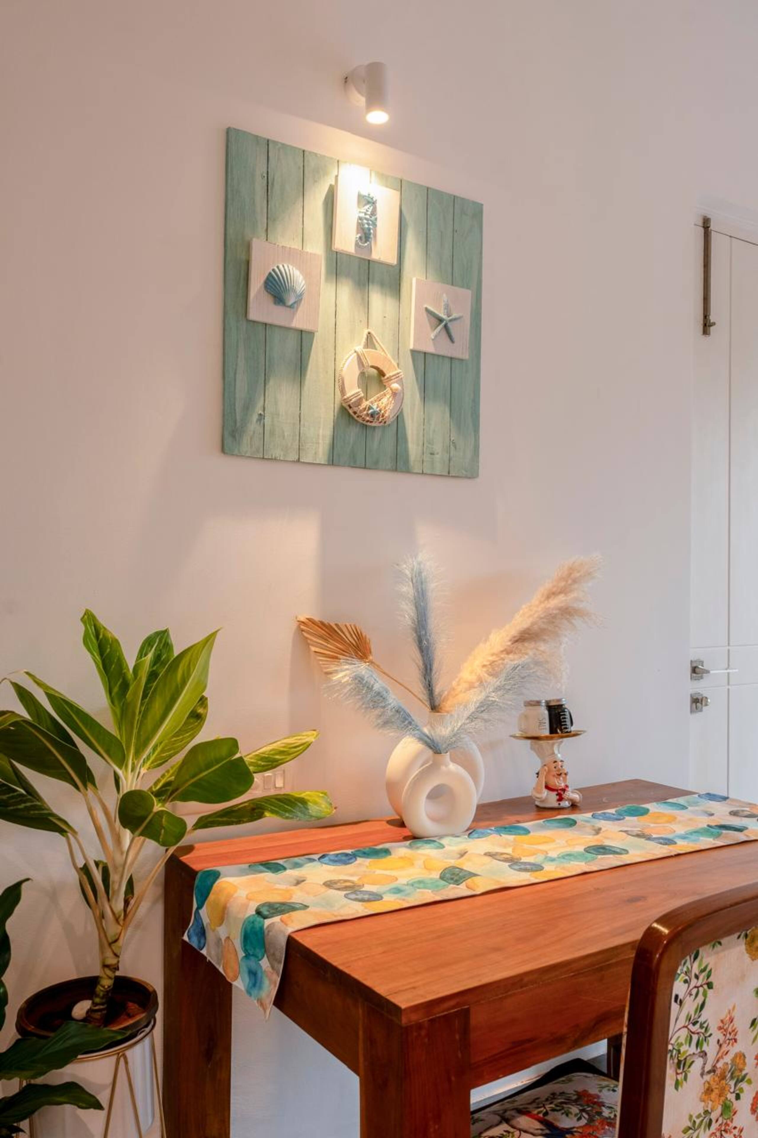 “Amor Luxury Suites w/ Pool, Kitchen, WiFi ,beach 21